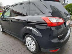 Iridiumschwarz metallic Gebraucht 2018 Ford Grand C-Max Van / Kleinbus | 8.999 € (Guter Preis)