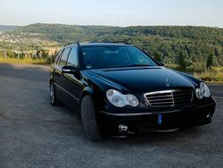Schwarz Gebraucht 2006 Mercedes C280 Avantgarde Limousine | 3.000 € (Guter Preis)