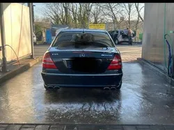 Schwarz Gebraucht 2003 Mercedes E500 AMG Limousine | 5.000 €