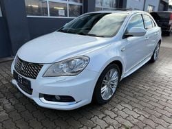 Weiß Gebraucht 2014 Suzuki Kizashi Sport Limousine | 4.990 €