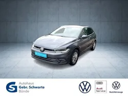 Grau Gebraucht 2024 VW Polo Style Limousine | 23.690 € (Fairer Preis)