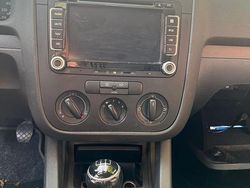 Schwarz Gebraucht 2005 VW Golf V Kleinwagen | 3.000 € (Fairer Preis)