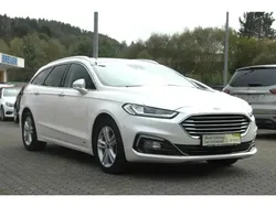 Weiß Gebraucht 2019 Ford Mondeo Titanium Kombi | 21.777 € (Teuer)