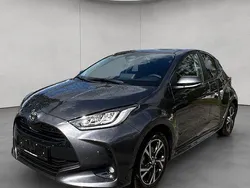 Grau Neu 2025 Toyota Yaris Hybrid Limousine | 23.990 € (Fairer Preis)