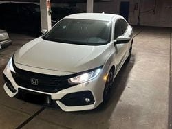 Weiß Gebraucht 2018 Honda Civic Elegance Limousine | 13.800 € (Etwas zu teuer)
