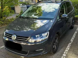 Grau Gebraucht 2020 VW Sharan Comfortline Van / Kleinbus | 32.000 € (Etwas zu teuer)