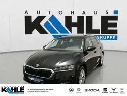 Schwarz Gebraucht 2022 Skoda Octavia Ambition Kombi | 21.689 € (Guter Preis)