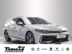 Oyster silver metallic Gebraucht 2025 VW Passat R-line Kombi | 40.980 € (Guter Preis)