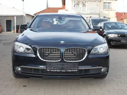 Blau Gebraucht 2011 BMW 750 Limousine | 19.999 € (Teuer)