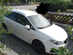 Weiß Gebraucht 2011 Seat Ibiza ST Kombi | 4.700 € (Fairer Preis)