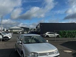 Grau Gebraucht 2000 VW Golf IV Kleinwagen | 2.300 € (Guter Preis)