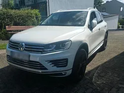 Weiß Gebraucht 2017 VW Touareg R-line SUV | 27.000 €