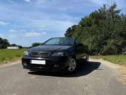Schwarz Gebraucht 2004 Opel Astra Cabriolet Cabrio | 2.000 €