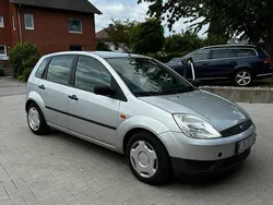 Silber Gebraucht 2004 Ford Fiesta Kleinwagen | 1.400 € (Fairer Preis)