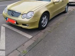 Gebraucht 2002 Mercedes C200 Coupé | 2.000 €