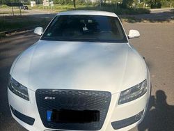 Weiß Gebraucht 2009 Audi A5 Sport Coupé | 12.999 €