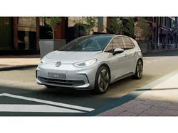 Scale silver metallic / schwarz (metallic) Gebraucht 2025 VW ID.3 Pro Kleinwagen | 44.930 €
