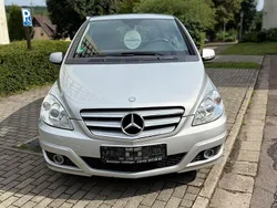 Silber Gebraucht 2010 Mercedes B200 Van / Kleinbus | 8.700 € (Teuer)