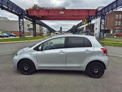 Silber Gebraucht 2012 Daihatsu Charade Kleinwagen | 6.190 €