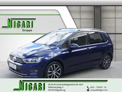 Blau Gebraucht 2017 VW Golf Sportsvan Comfortline Van / Kleinbus | 16.940 € (Fairer Preis)