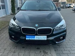 Schwarz Gebraucht 2017 BMW 220 Sport Line Kombi | 12.900 € (Guter Preis)