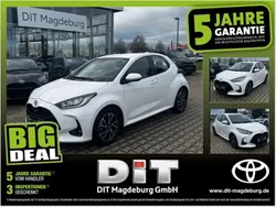 Super white 2 Gebraucht 2021 Toyota Yaris Team Kleinwagen | 14.990 € (Guter Preis)