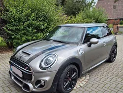 Grau Gebraucht 2018 Mini John Cooper Works Kleinwagen | 23.500 € (Guter Preis)