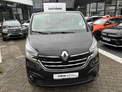 Tenebroschwarz (schwarz) Gebraucht 2021 Renault Trafic Life Van | 30.990 €