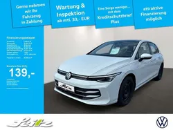 Weiß Gebraucht 2024 VW Golf VIII Style Limousine | 25.980 € (Guter Preis)