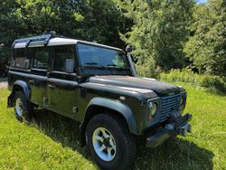 Grün Gebraucht 1999 Land Rover Defender SUV | 15.000 €