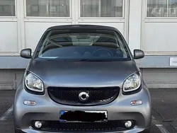 Grau Gebraucht 2019 Smart ForTwo Cabrio Cabrio | 15.000 € (Fairer Preis)