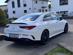 Weiß Gebraucht 2023 Mercedes CLA35 AMG AMG Coupé | 45.500 € (Fairer Preis)