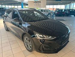 Schwarz Gebraucht 2024 Ford Focus ST-Line X Limousine | 28.990 € (Etwas zu teuer)