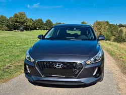 Grau Gebraucht 2017 Hyundai i30 Style Limousine | 14.000 € (Fairer Preis)