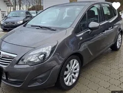 Braun Gebraucht 2011 Opel Meriva Eco Van / Kleinbus | 7.300 € (Fairer Preis)