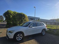 Weiß Gebraucht 2012 BMW X1 Efficient Dynamics SUV | 7.000 € (Fairer Preis)