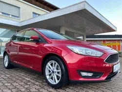 Rot Gebraucht 2018 Ford Focus Business Edition Limousine | 9.990 € (Fairer Preis)