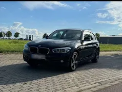 Schwarz Gebraucht 2018 BMW 118 Sport Line Kleinwagen | 14.500 € (Fairer Preis)