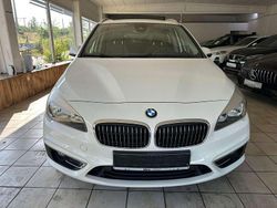 Alpinweiss iii Gebraucht 2015 BMW 220 Luxury Line Kombi | 15.500 € (Etwas zu teuer)