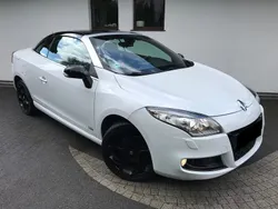Weiß Gebraucht 2012 Renault Mégane Cabriolet Cabrio | 9.800 € (Etwas zu teuer)