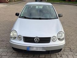 Silber Gebraucht 2003 VW Polo Basis Limousine | 725 € (Guter Preis)