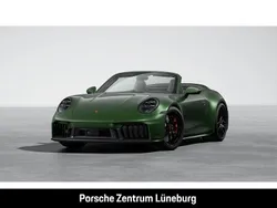 Oakgrünmetallic neo Neu 2025 Porsche 911 Carrera GTS Cabrio | 211.653 € (Superpreis)