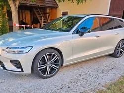 Weiß Gebraucht 2020 Volvo V60 R-Design Kombi | 35.750 € (Teuer)