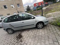 Grau Gebraucht 2000 Renault Scénic Van / Kleinbus | 1.800 € (Fairer Preis)