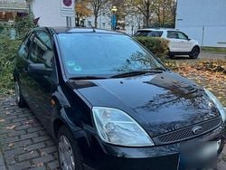 Blau Gebraucht 2005 Ford Fiesta Kleinwagen | 2.850 € (Teuer)