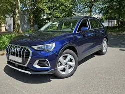 Blau Gebraucht 2023 Audi Q3 Ambiente SUV | 37.900 € (Guter Preis)
