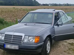 Andere farben Gebraucht 1991 Mercedes 200 Limousine | 6.300 €