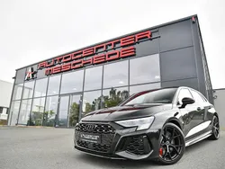 Mythosschwarz metallic Gebraucht 2022 Audi RS3 Sportback Design Kleinwagen | 57.890 € (Etwas zu teuer)