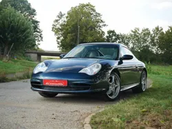 Grün Gebraucht 2003 Porsche 911 Carrera Coupé | 46.996 € (Teuer)