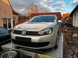 Silber Gebraucht 2010 VW Golf Kombi | 2.100 €